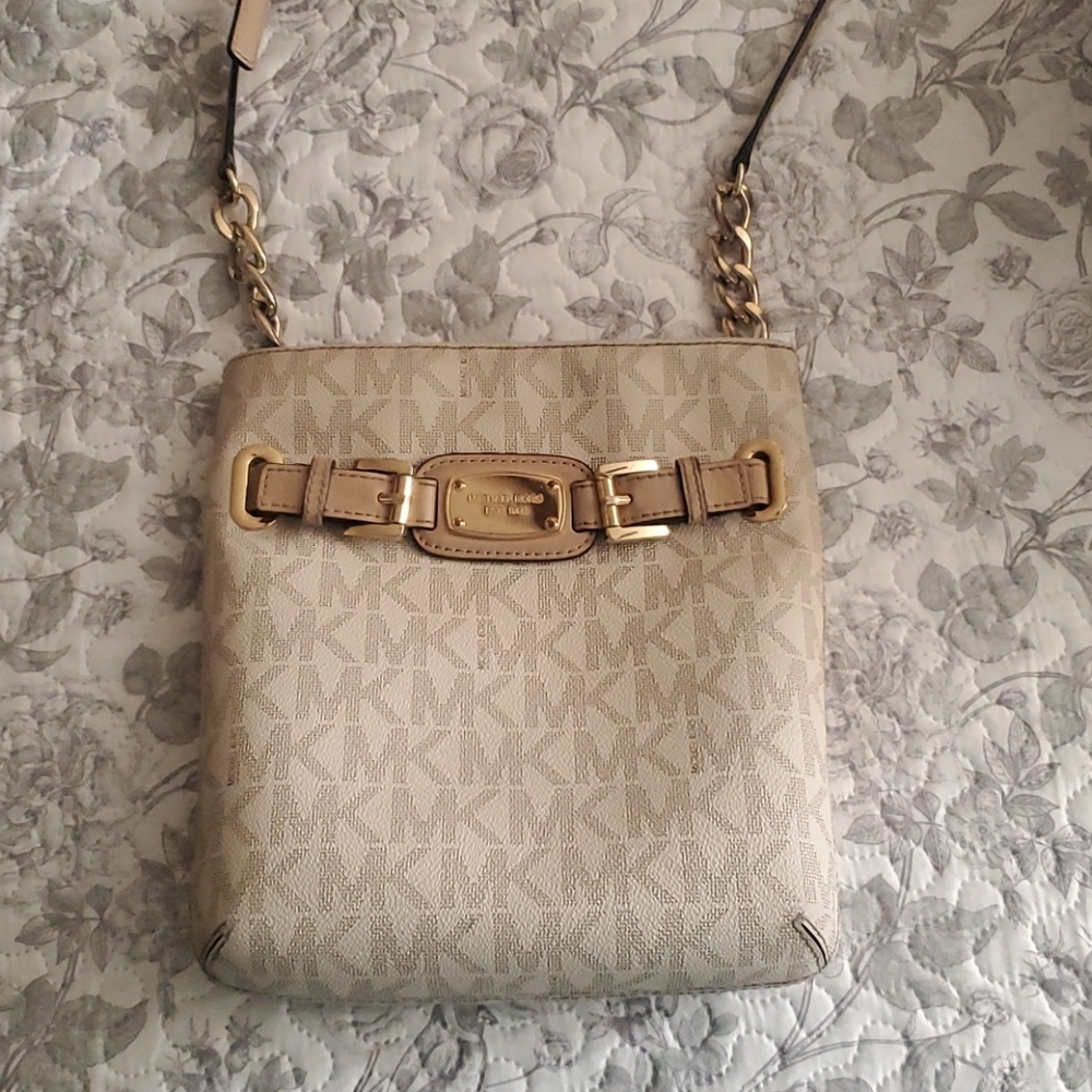Michael Kors cross body